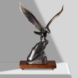 Elegant Brass Eagle Sculpture with Outstretched Wings Premium Hawk Ornament Modern Wildlife Table Art Decor