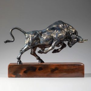 Vintage Elegant Bronze Bull Figurine, Handcrafted Copper Ox Sculpture, Business Fortune Symbol Desktop Art Gift