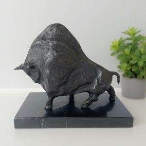 Elegant Ornament Abstract Picasso Bull Brass Sculpture Modern Bull Art Figurine for Office Decor