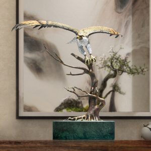 Lost‑Wax Cast Brass Eagle Sculpture (2) Lost‑Wax Cast Brass Eagle Sculpture (2)